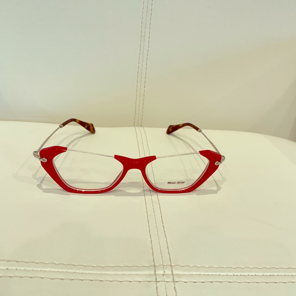Eye glasses